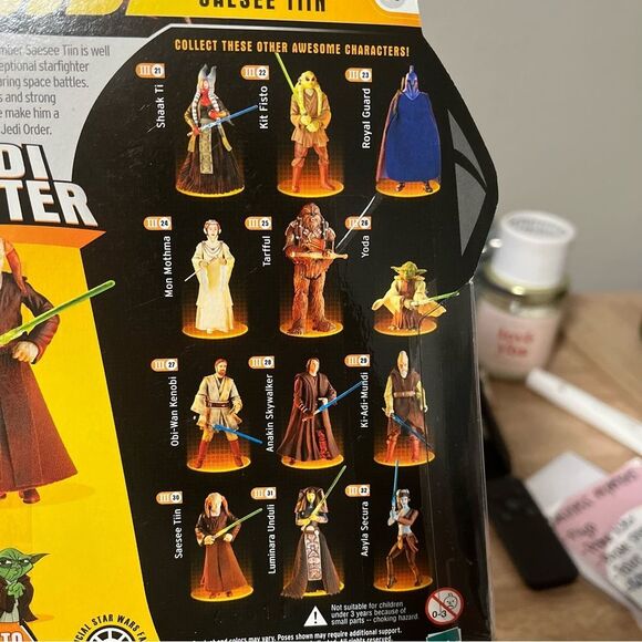 Star Wars NEW Revenge of the Sith Jedi Master Action Figure - Picture 6 of 6